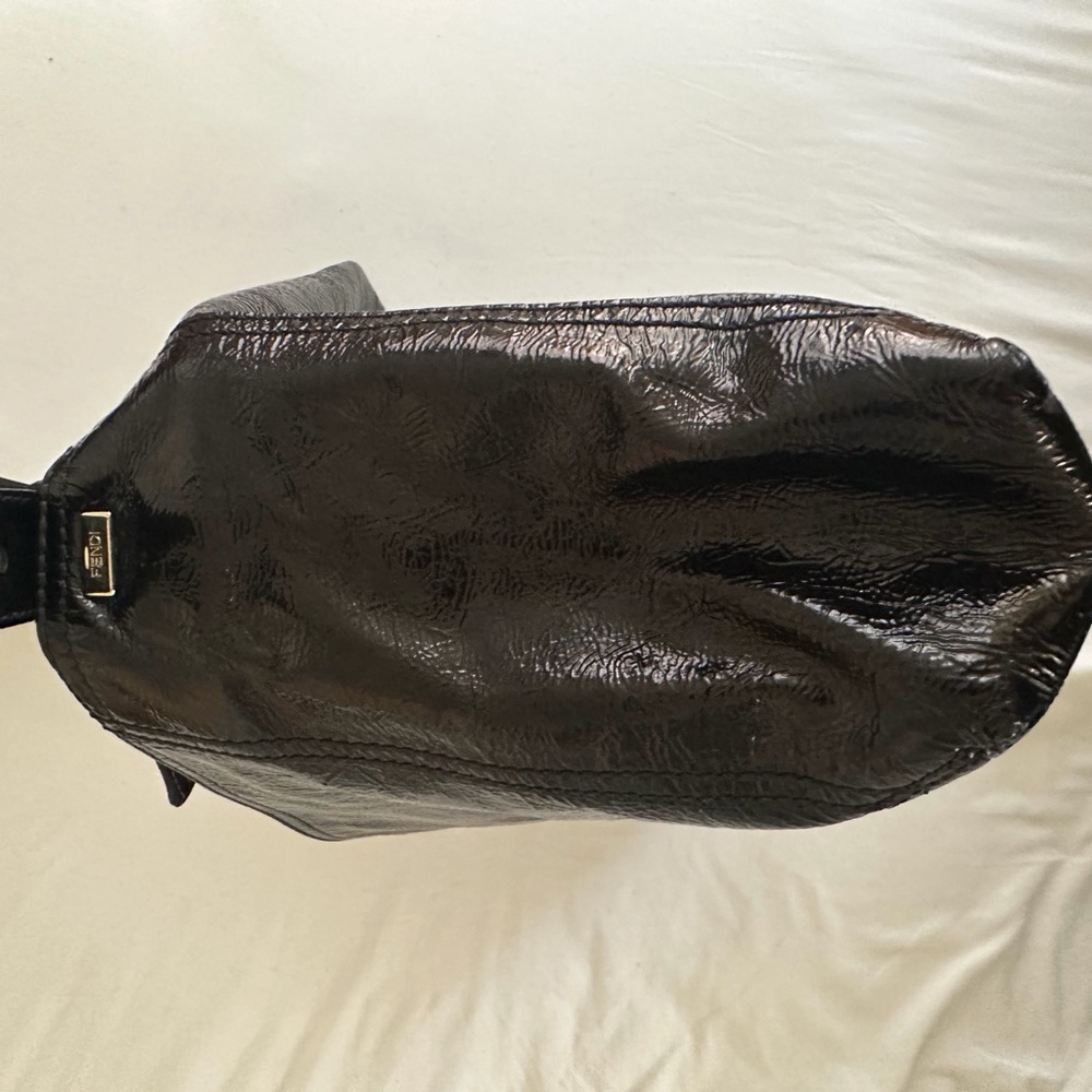 Fendi Maxi Baguette Black Crinkle Patent Leather - Picture 5 of 14